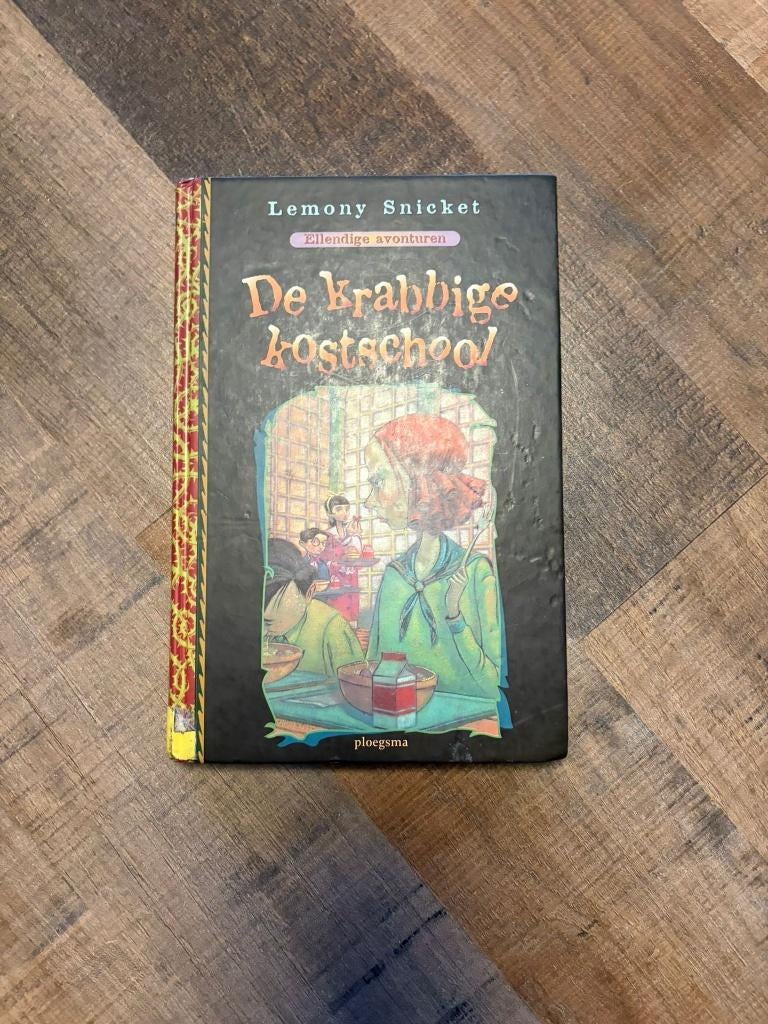 De krabbige kostschool - Lemony Snicket, Ophalen of Verzenden, Zo goed als nieuw, Lemony Snicket