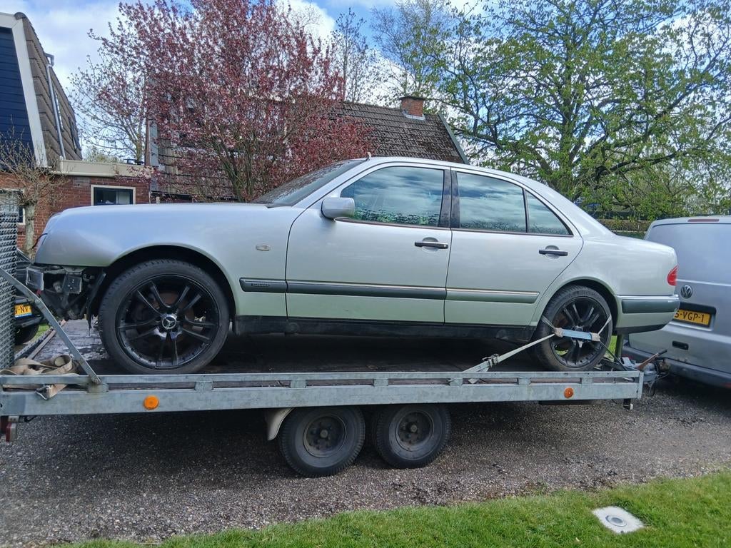 Mercedes Benz W210 E300 voor onderdelen demontage, Gebruikt, Deur, Mercedes-Benz, Ophalen of Verzenden