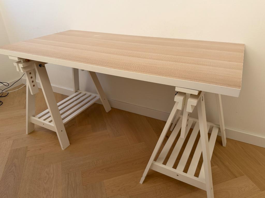 Leuk Bureau (150 x 75 cm): Blad + 2 witte Schragen, Ophalen, In hoogte verstelbaar, 150 cm, Hout