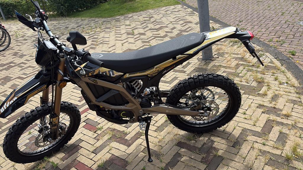Surron ultra bee op nl kenteken 2025 bouwjaar, Particulier, Enduro, 11 kW of minder, Automaat