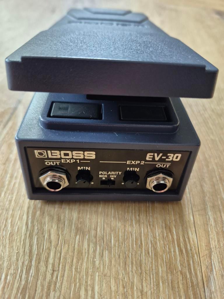 BOSS EV-30 Expressiepedaal, Muziek en Instrumenten, Effecten, Ophalen of Verzenden