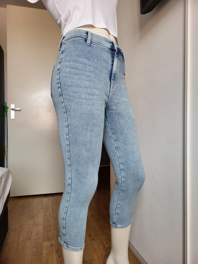 Lichtblauwe capri jeans skinny fit maat 36, Blauw, Ophalen of Verzenden, Zo goed als nieuw, Driekwart