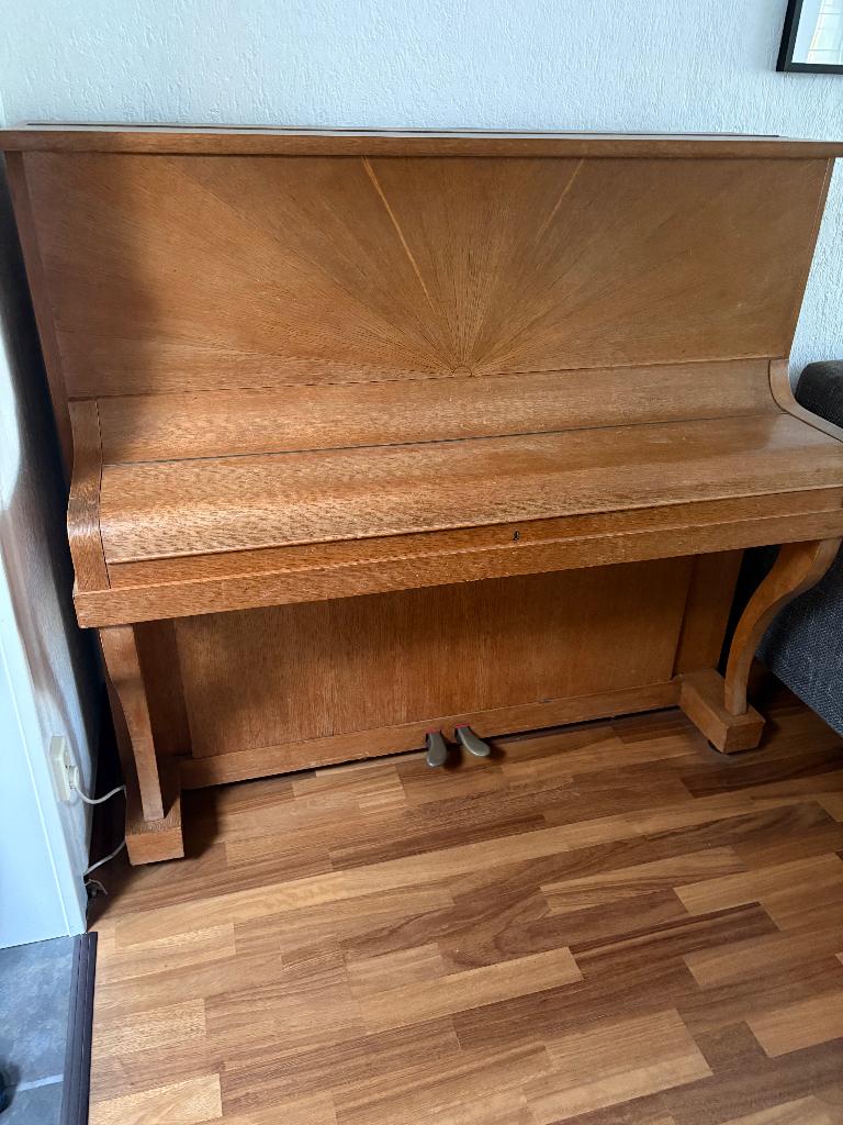 buffetpiano, Muziek en Instrumenten, Piano's, Ophalen, Gebruikt, Bruin, Overige typen