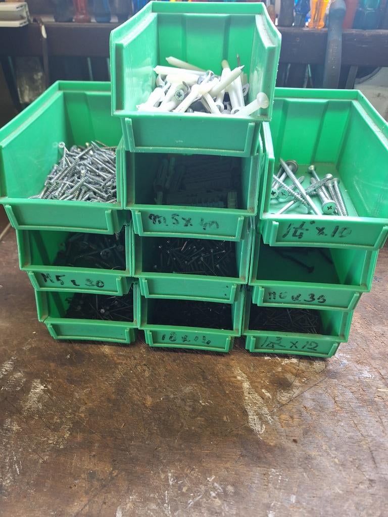 10 stapel bakjes met inhoud., Ophalen, Minder dan 40 cm, Doos, Minder dan 35 cm