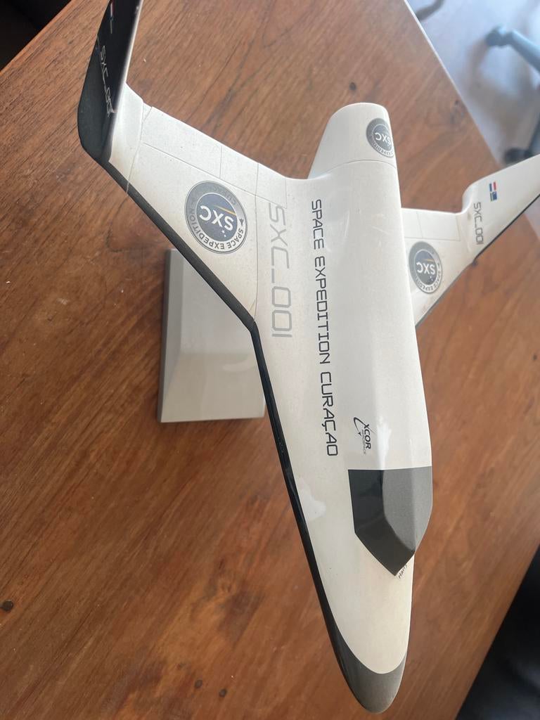 SXC.001 Space Expedition Curaçao Vliegtuigmodel, Overige merken, Gebruikt, Ophalen of Verzenden, Groter dan 1:72