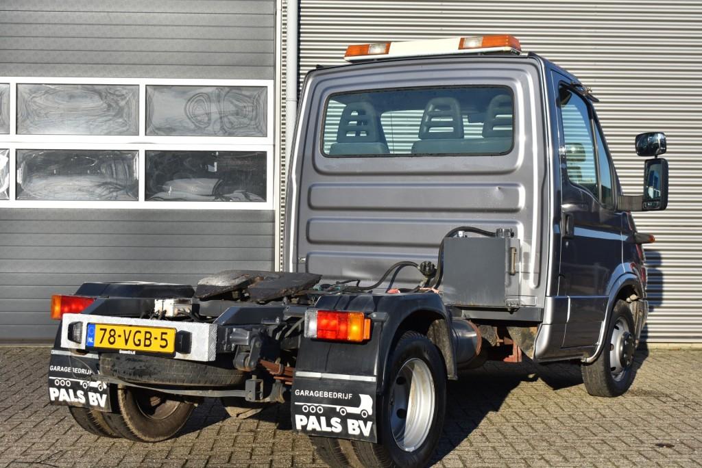 Iveco DAILY CHASSIS CAB 3 ZITS / PTO / ORIG NEDERLANDS / BE-, Auto's, Bestelauto's, Achterwielaandrijving, 4 cilinders, Origineel Nederlands