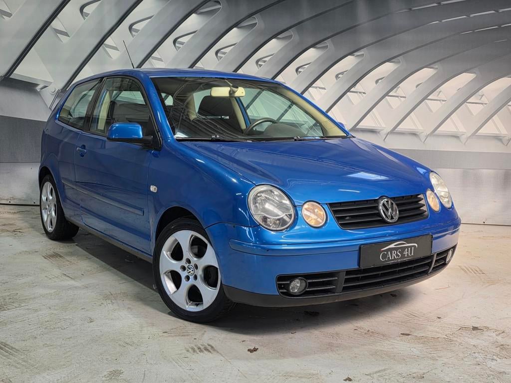 Volkswagen Polo 1.4-16V Highline clima cruisecontrol, Voorwielaandrijving, Stof, 4 cilinders, Blauw