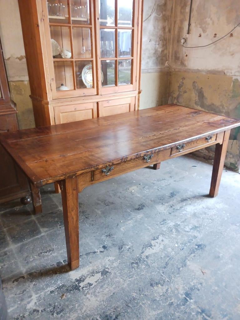 Engelse Antieke Tafel, Ophalen