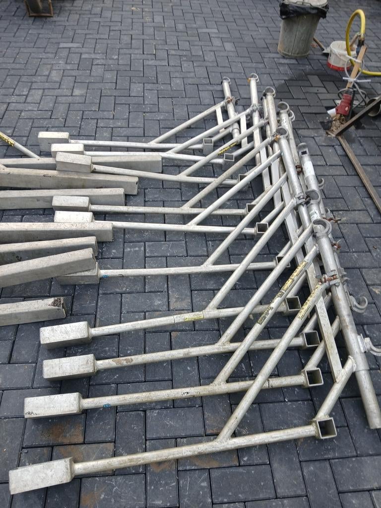 Partij Custers dakrandbeveiliging 48 meter mee te maken., Ophalen, Overige typen, Minder dan 2 meter