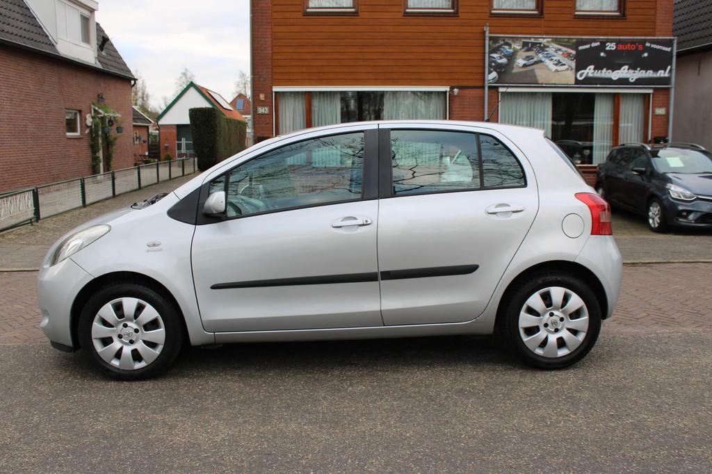 Toyota Yaris 1.3 VVTi Sol MMT, Auto's, Stof, 750 kg, 4 cilinders, Bedrijf