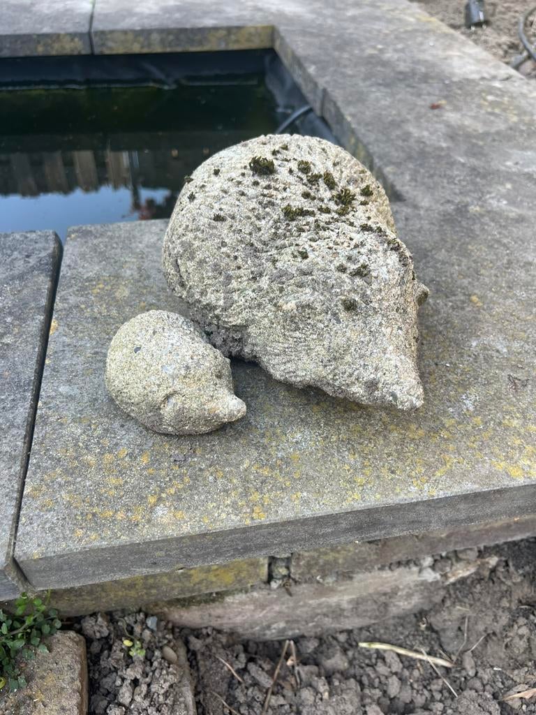 Betonnen egel groot en klein, Tuin en Terras, Ophalen, Zo goed als nieuw