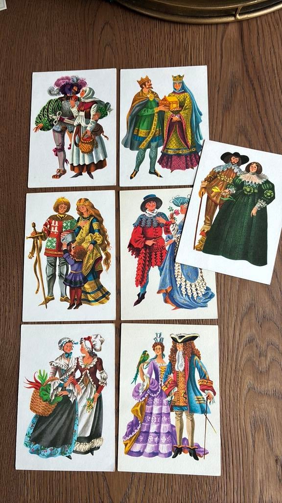 7 kaarten kleding. Barok, Gotik, Romantik, etc, Ophalen of Verzenden, Ongelopen