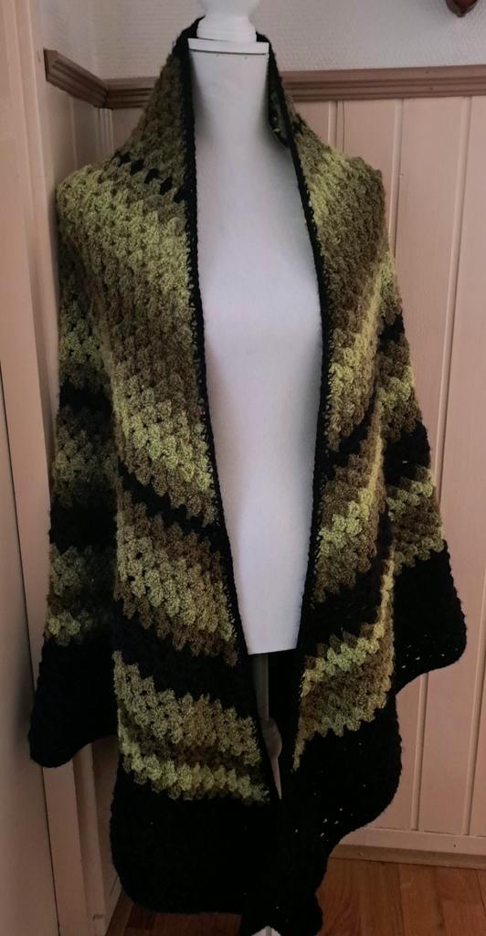 Supergrote Nieuw Gehaakte  wollen  Omslagdoek groentinten, Kleding | Dames, Mutsen, Sjaals en Handschoenen, Nieuw, Sjaal, Ophalen of Verzenden