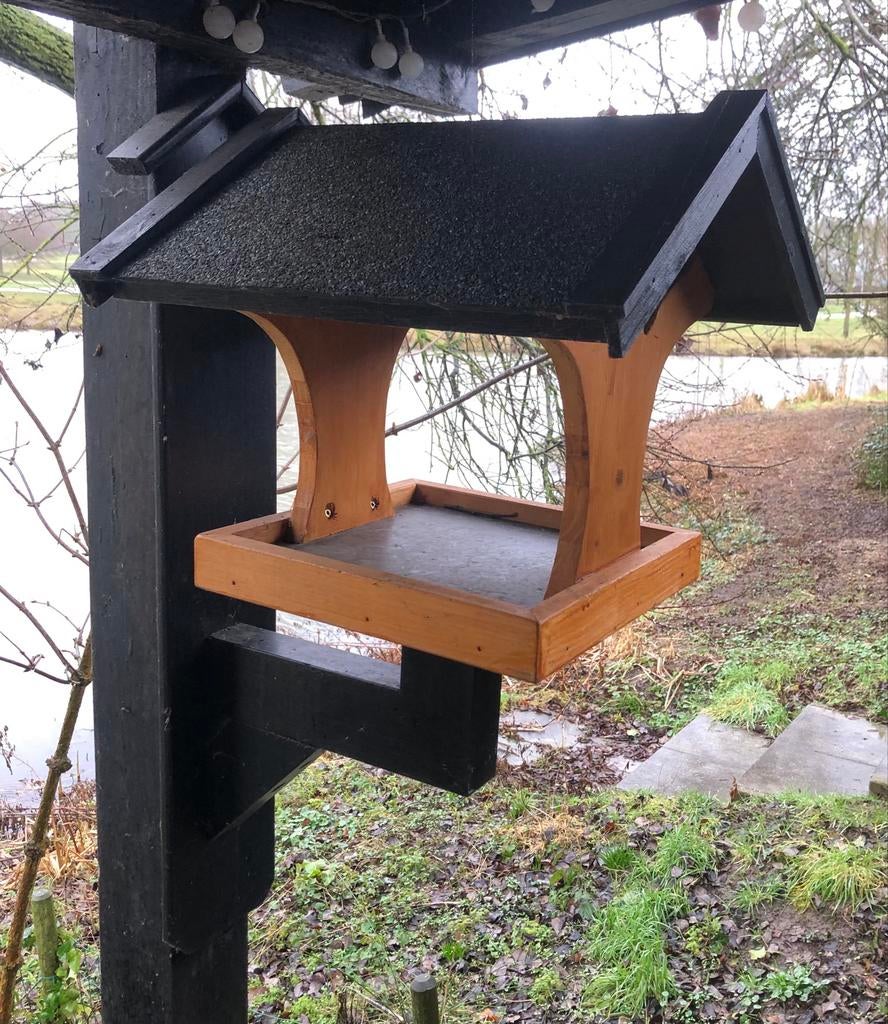 Mooi houten vogelvoederhuisje, Ophalen, Nieuw