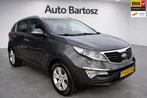 Kia Sportage | Panoramadak | Camera | Navigatie | 4 nieuwe b, Voorwielaandrijving, Euro 5, 135 pk, 1591 cc