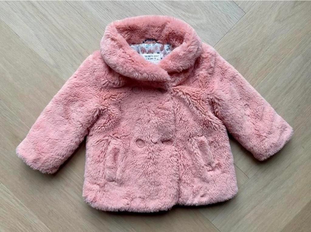 C&A fluffy winterjas roze maat 92 | kinderkleding meisje, Ophalen of Verzenden, Zo goed als nieuw, Meisje, Jas