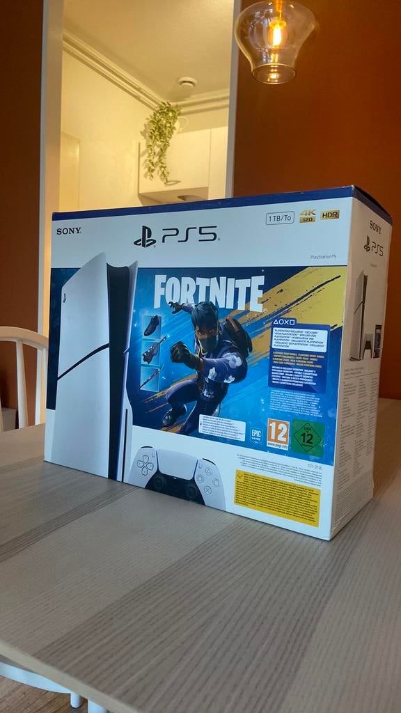 NEW! PlayStation 5 Slim Disc Edition Fortnite, Spelcomputers en Games, Spelcomputers | Sony PlayStation 5, Ophalen, Nieuw