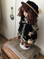 Antieke Porseleinen Pop met Hoed, Ophalen of Verzenden, Gebruikt, Pop