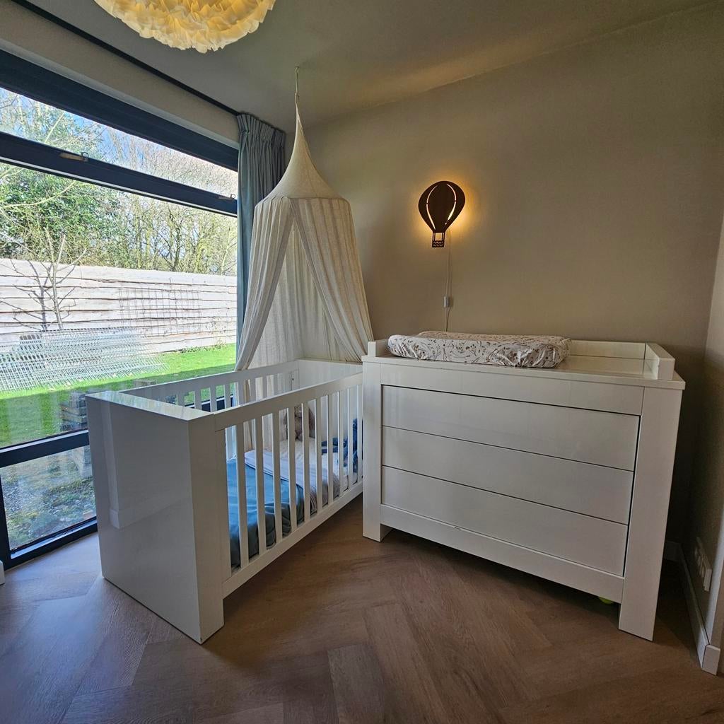 Kidsmill Alaska hoogglans wit babykamer set, Kinderen en Baby's, Kinderkamer | Complete kinderkamers, Ophalen of Verzenden, Zo goed als nieuw