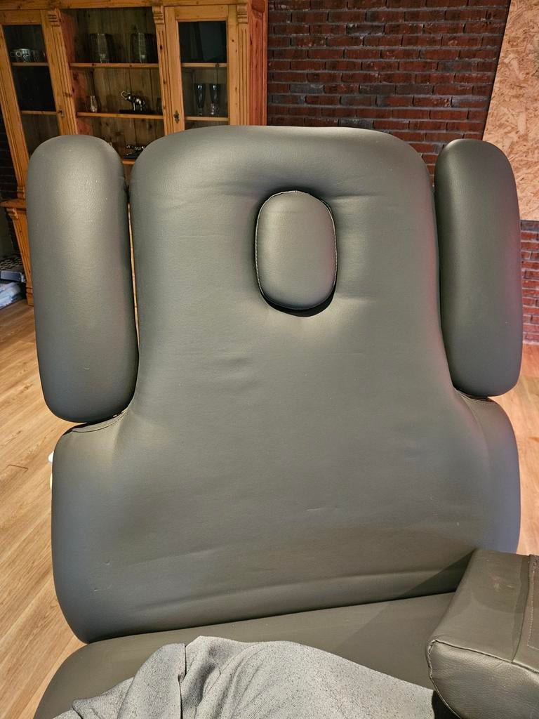 Elektrische Behandelstoel / Massage- en Tattoo Stoel, Ophalen of Verzenden, Gebruikt