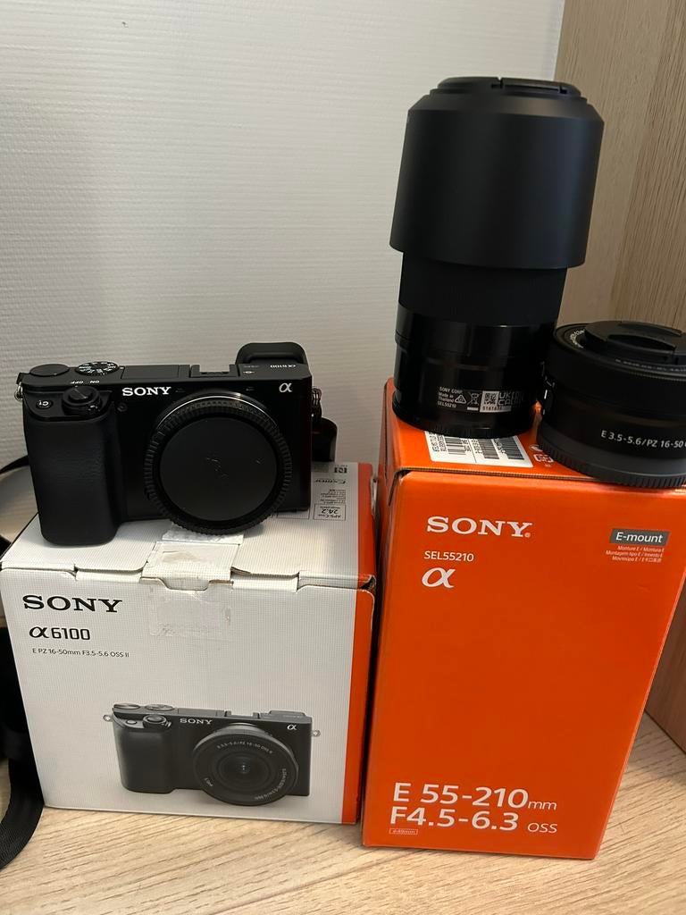Sony Alpha A6100 + 16-50mm OSS II + 55-210mm OSS, Ophalen of Verzenden, Gebruikt, Telelens