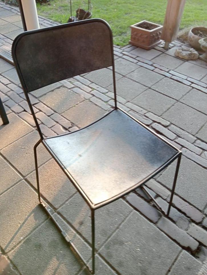 Stalen tuinstoel, Tuin en Terras, Tuinstoelen, Zo goed als nieuw, Metaal, Ophalen