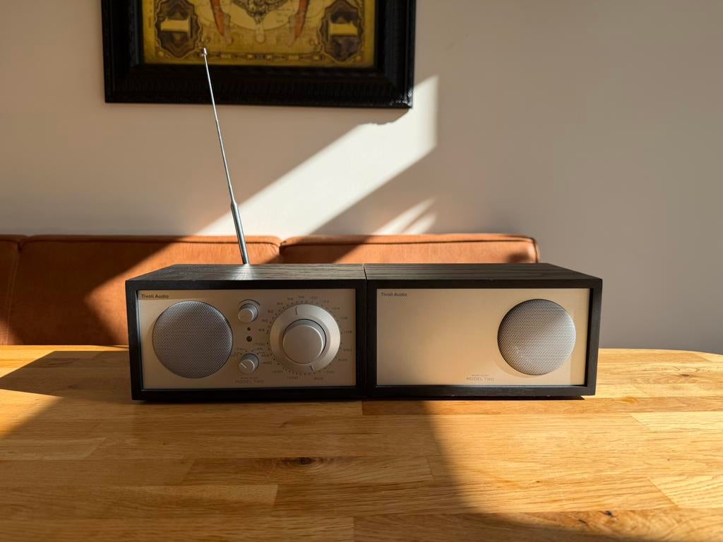 Tivoli Model Two met extra speaker, Ophalen of Verzenden, Gebruikt