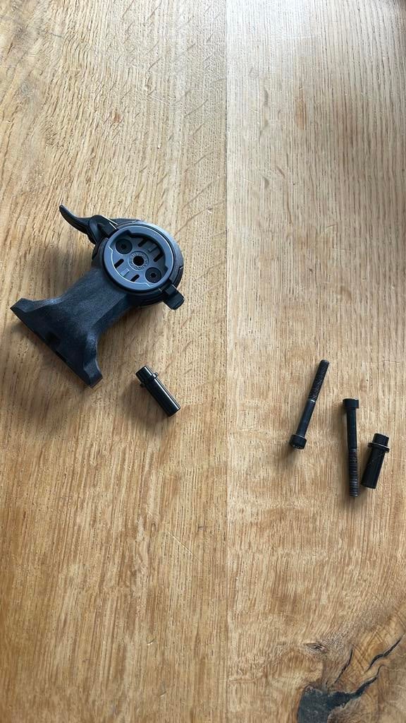 Fietscomputer houder, Ophalen, Zo goed als nieuw, Staal, Oor- of Traguspiercing