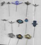 K.L.M. VLIEGTUIGEN SCHIPHOL AMSTERDAM 13 SPELDEN OOK LOS, Verzamelen, Speldjes, Pins en Buttons, Ophalen of Verzenden, Gebruikt