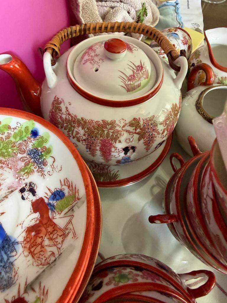 Chinees porselein theepot + kopjes + schoteltjes, Ophalen of Verzenden