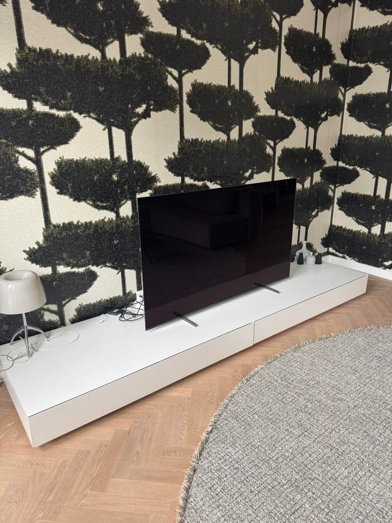 Mooi ruim wit tv meubel van Pastoe, Ophalen, Gebruikt, Modern, strak, 200 cm of meer