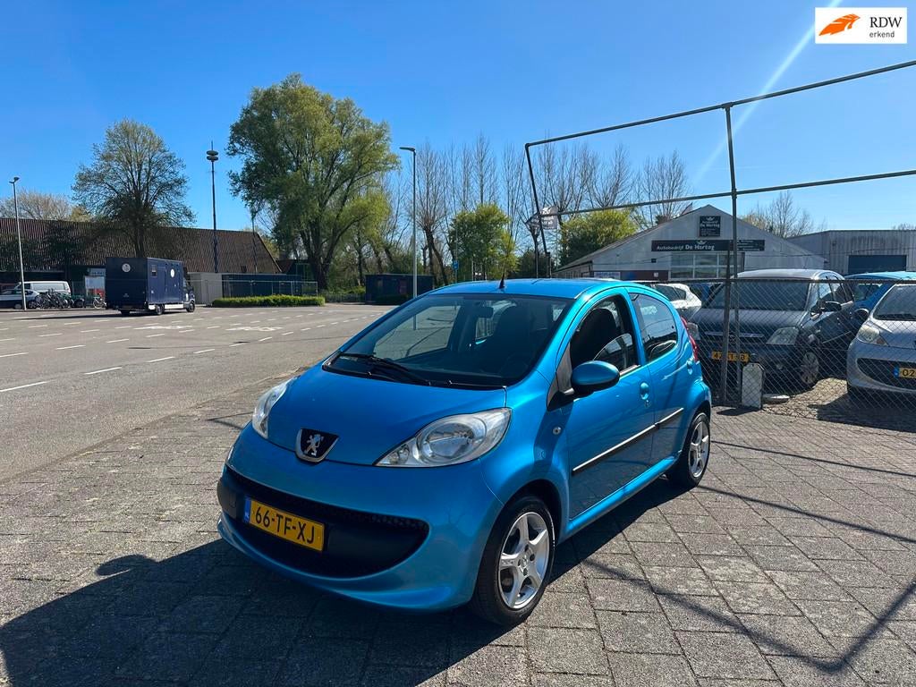 Peugeot 107 1.0-12V XS Automaat Airco CarPlay!, Auto's, Gebruikt, 68 pk, Origineel Nederlands, Bedrijf