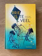 Drie is te veel - Martine Kamphuis (Kinderboek), Ophalen of Verzenden, Nieuw, Fictie algemeen
