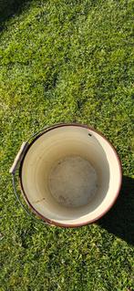 Oude emaille emmer met houten handvat, Antiek en Kunst, Ophalen of Verzenden