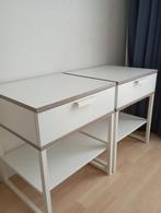 Set van TRYSIL Nachtkastje  met lade en open vak, Huis en Inrichting, Ophalen, Overige materialen, Gebruikt, 45 tot 65 cm