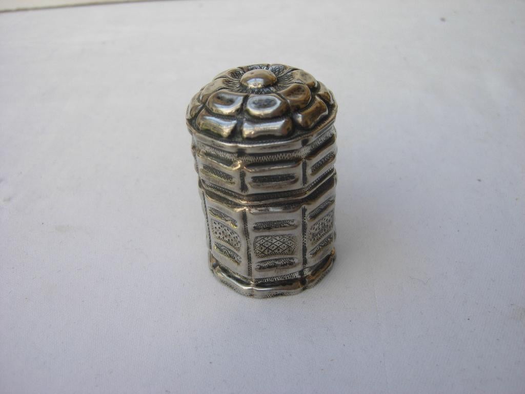 ANTIEK ZILVER SNUIFDOOSJE, Verzenden, Zilver