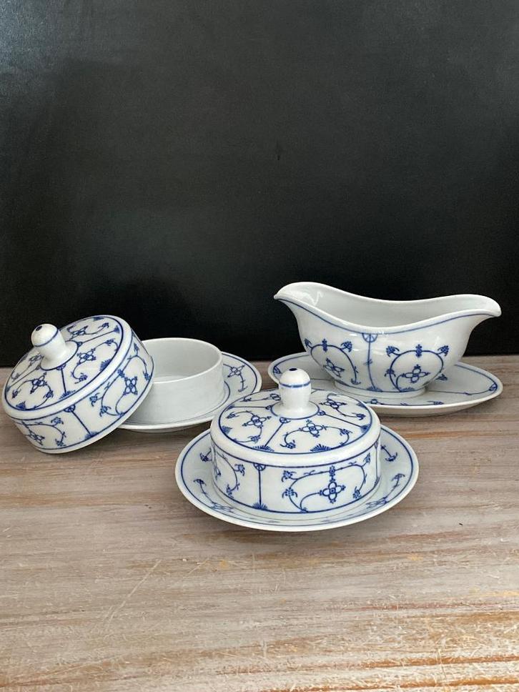 Jäger Blau Saks servies, juskom, sauskom, botervloot, Huis en Inrichting, Keuken | Servies, Gebruikt, Overige typen, Overige stijlen