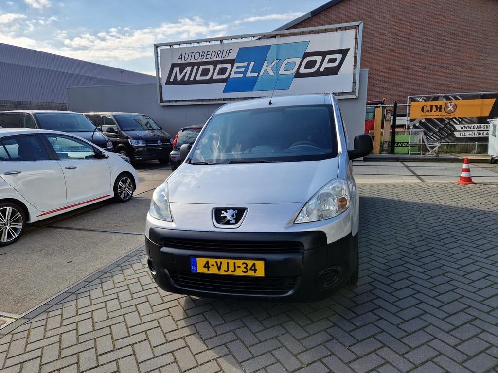 Peugeot Partner 1.6 Hdif 66KW 122 L2 2PL 2010 lang 2, Voorwielaandrijving, Stof, 1459 kg, Origineel Nederlands