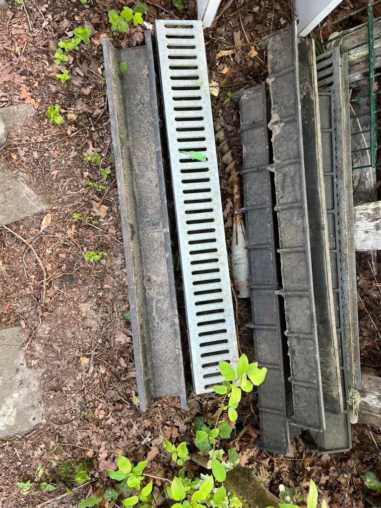 Lijngoot, drainage. 5 stuks. Rooster verzinkt., Ophalen, Pvc, Overige typen, Zo goed als nieuw