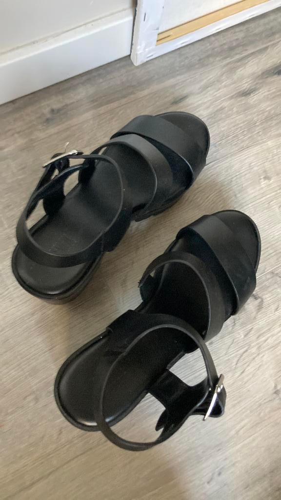 Hakken, Ophalen, Zo goed als nieuw, Zwart