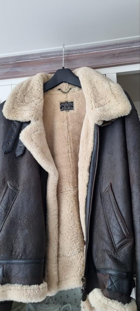 2 prachtige met schapenbont gevoerde Avirex Piloten jacks!, Ophalen, Zo goed als nieuw, Maat 56/58 (XL)