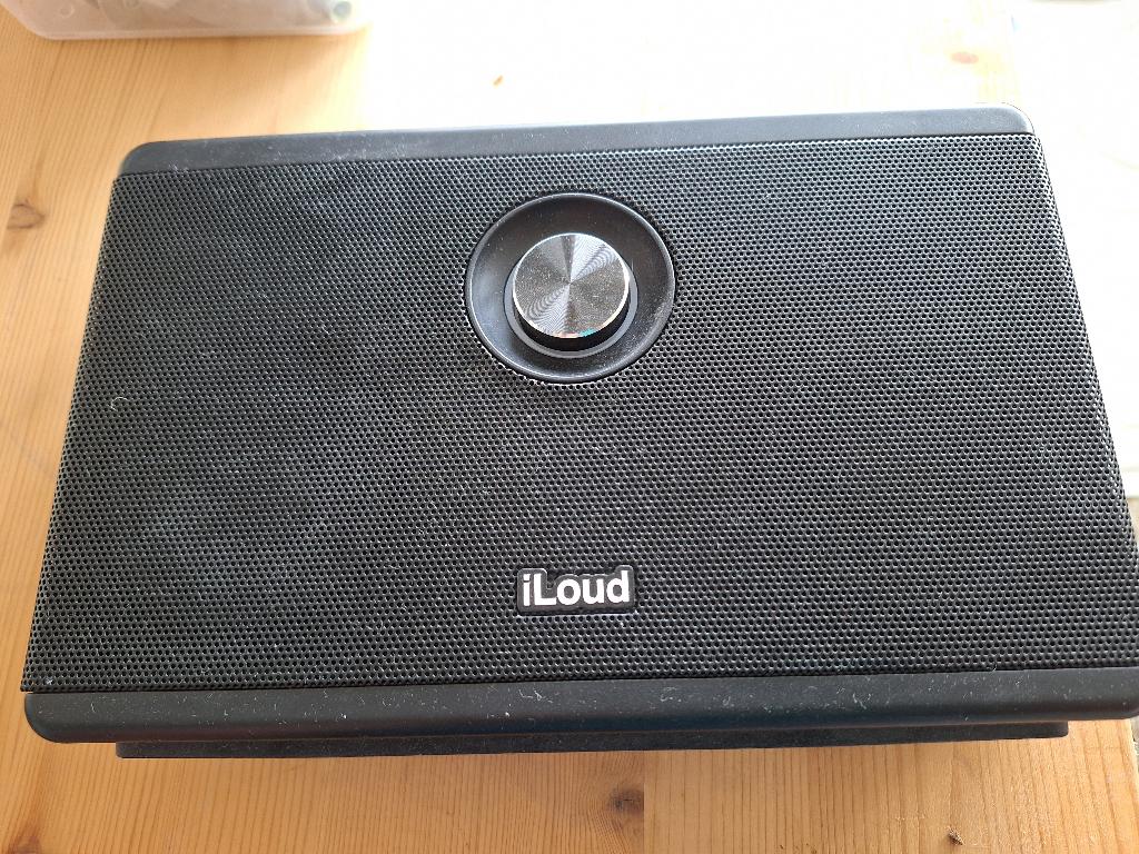 iLoud, Muziek en Instrumenten, Instrumenten | Toebehoren, Zo goed als nieuw, Elektrische gitaar, Ophalen of Verzenden