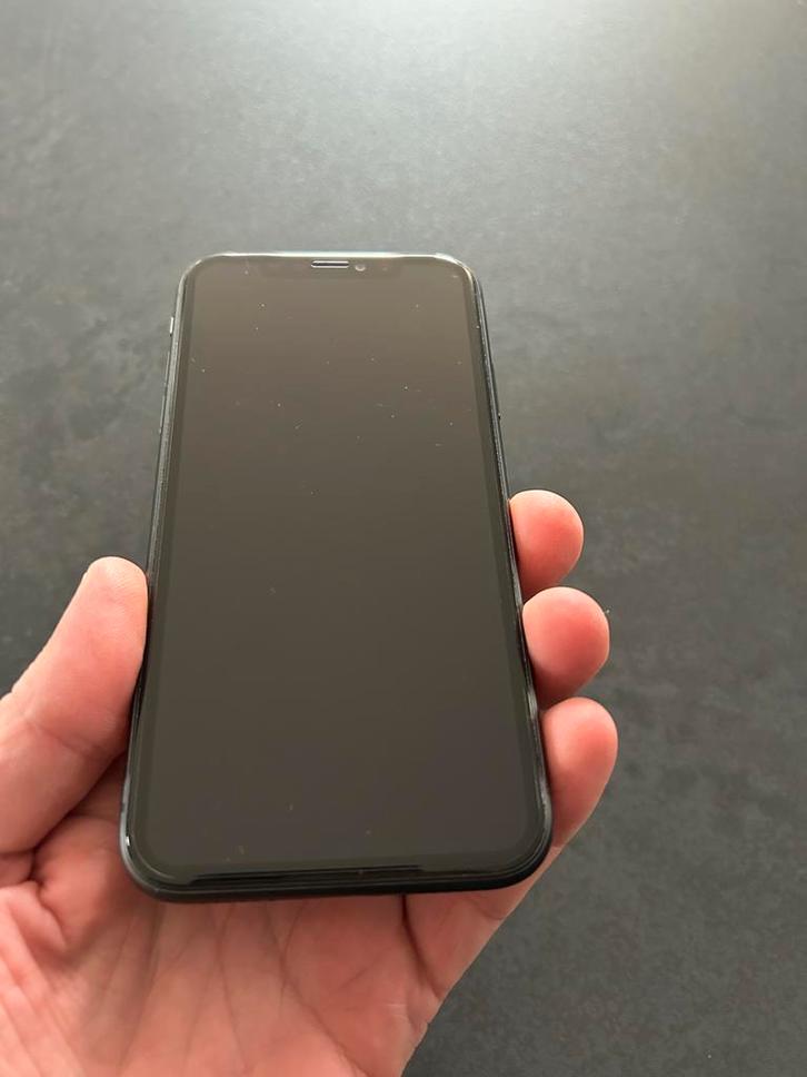 iPhone 11 64 GB met Decoded leren hoes, Telecommunicatie, Mobiele telefoons | Apple iPhone, Zo goed als nieuw, 64 GB, Zonder abonnement