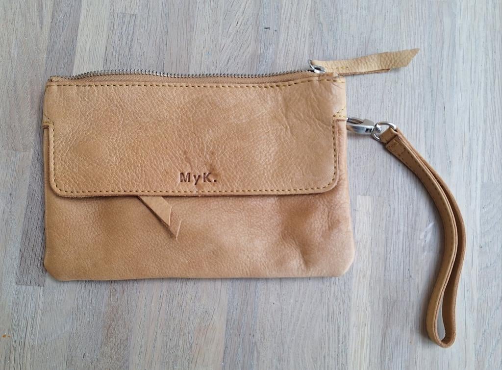 Stijlvolle MyK. Clutch / Polstasje van Leer, Sieraden, Tassen en Uiterlijk, Tassen | Damestassen, Ophalen of Verzenden, Zo goed als nieuw