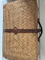 Oude rieten koffer / mand - decoratie, Ophalen of Verzenden, Gebruikt, Overige materialen, Minder dan 50 cm