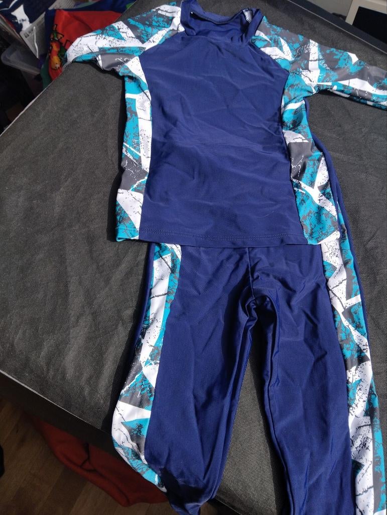 Zwembroek met zwem shirt, zwempak, maat 5jaar, Kinderen en Baby's, Babykleding | Overige, Ophalen of Verzenden, Jongetje