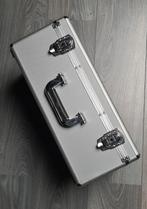 Aluminium koffer met sleutels, Muziek en Instrumenten, Ophalen, Zo goed als nieuw, Overige instrumenten