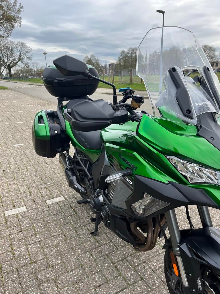 Kawasaki versys 1000 SE GT, Motoren, Motoren | Kawasaki, Occasion, 4 cilinders, Motorrijbewijs A, Particulier