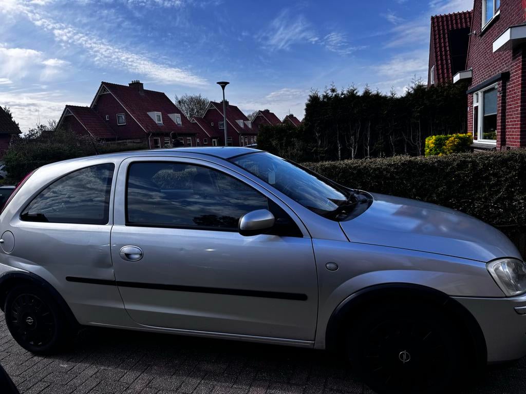 Opel Corsa 1.2 16V 3D Easytronic 2004 AUTOMAAT Grijs €1000.-, Auto's, Opel, 74 pk, Origineel Nederlands, Particulier, 1000 kg