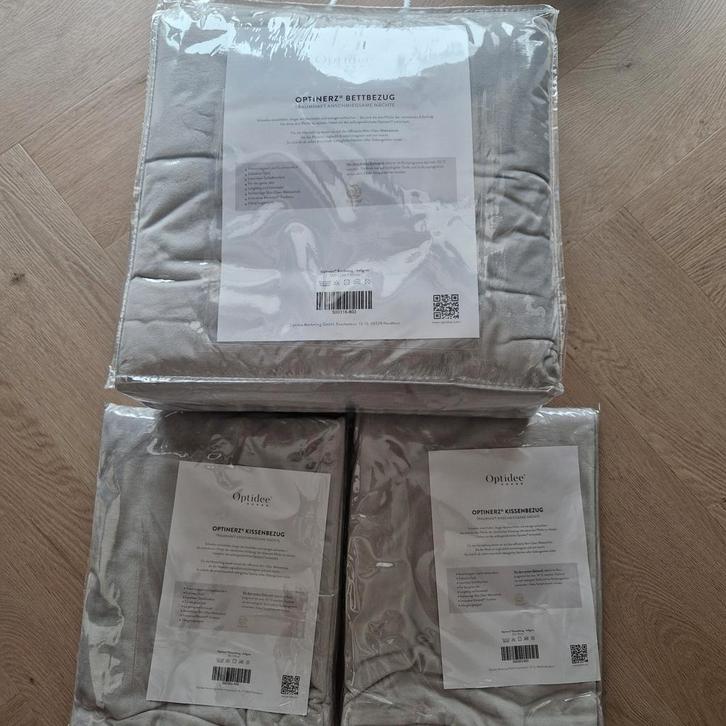 Optidee dekbedovertrek 240x220 met 2 kussenslopen, Huis en Inrichting, Slaapkamer | Beddengoed, Nieuw, Dekbedovertrek, Tweepersoons